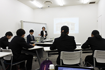 学生を対象とした企業訪問受け入れ
